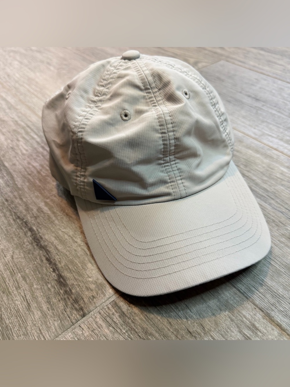 UNTUCKit Lightweight Ripstop Performance Adjustable Hat Casual Golf Sun Gray